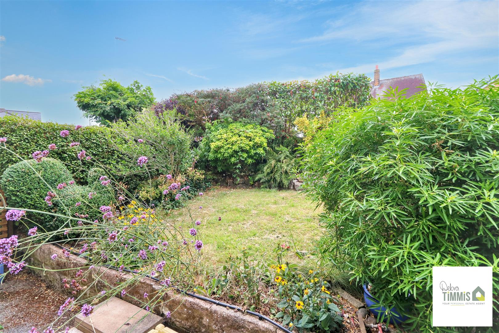 3 bed property in Chatsworth Drive, Stoke-On-Trent